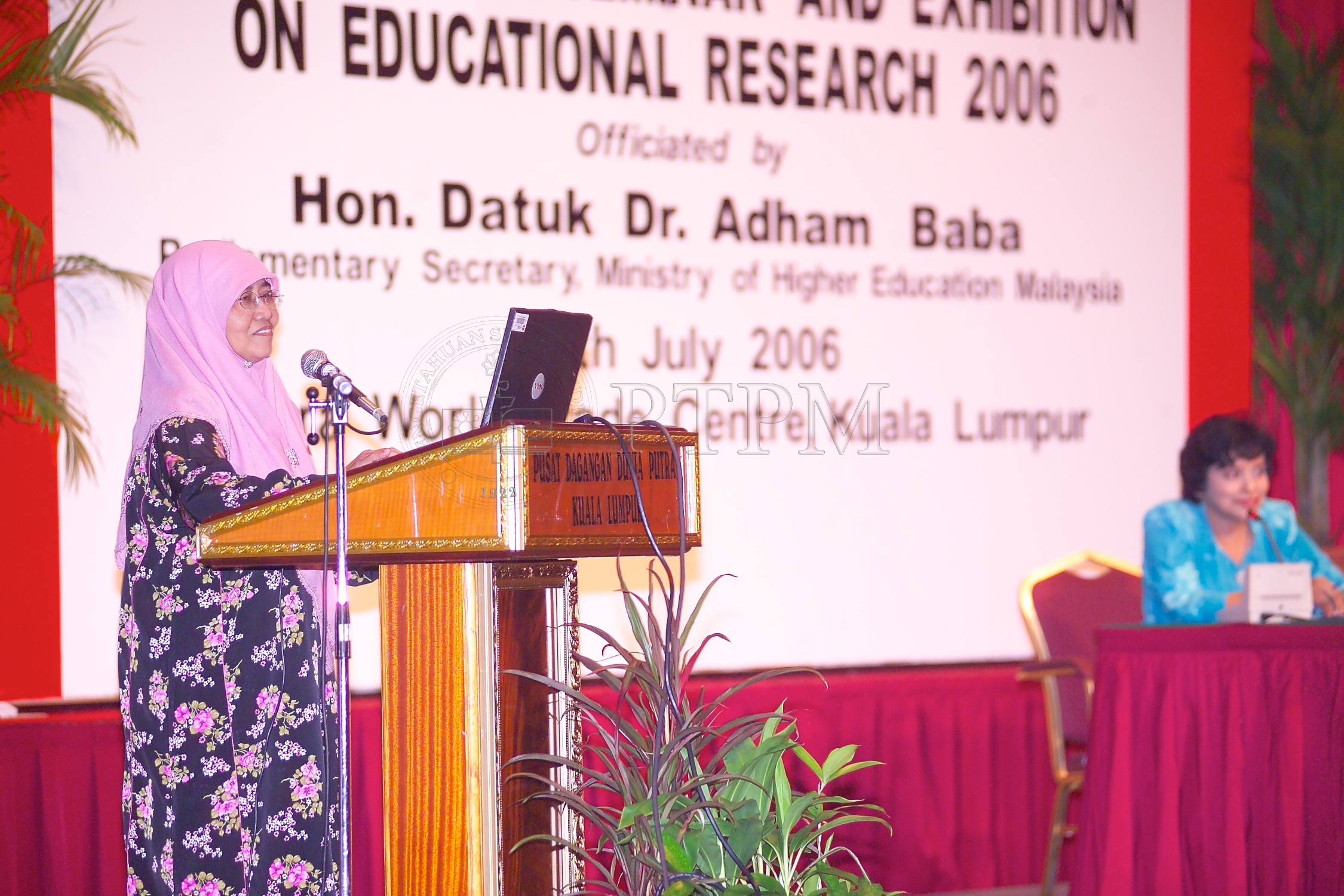 PTPM 06 23 eduresearch D9X40778